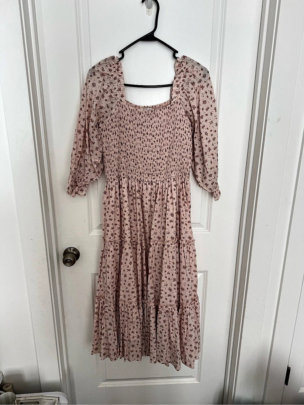 Ivy City Madeline Floral Midi Dress in Pink Like New